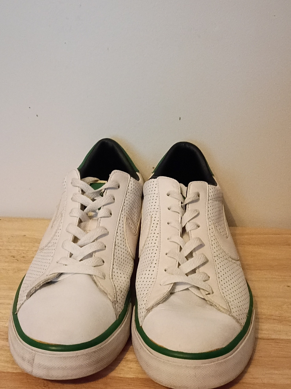 Nike White and Green Men's Casual Sneakers